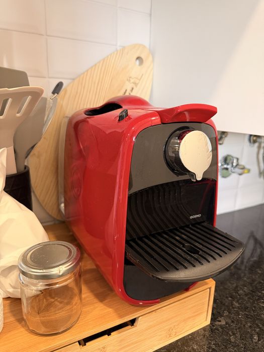 Máquina de Café Delta Q Qosmo – Vermelha