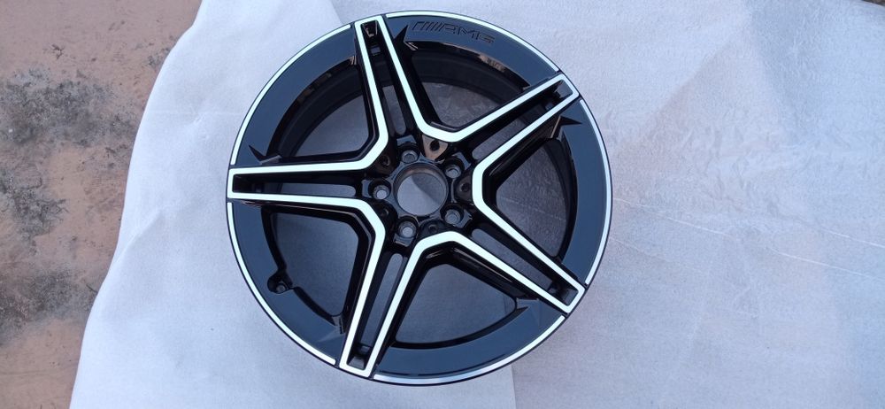 Felga aluminiowa AMG Mercedes Gla, Glb  19,Et53