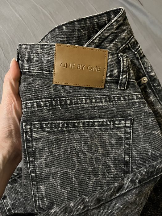 Джинси one by one