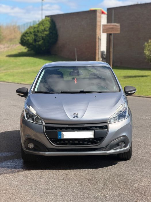 Peugeot 208 1.2  PureTech  2019