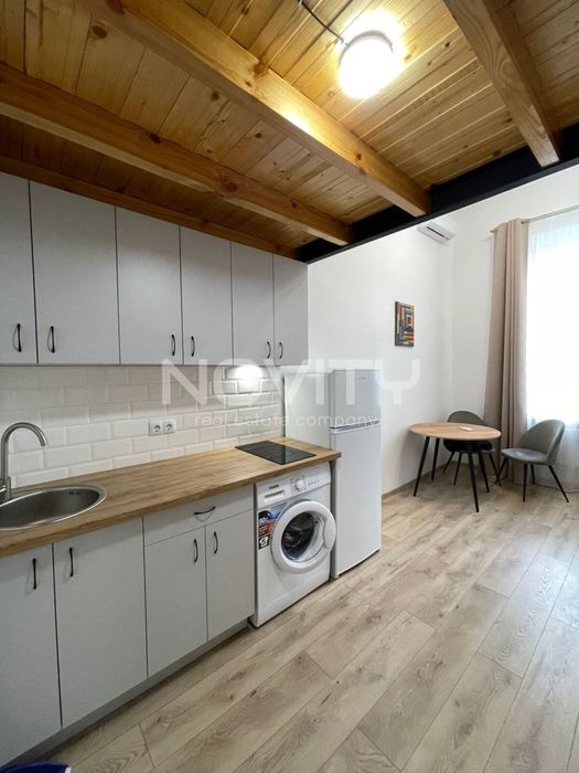 8 квартир з орендарями на Успенській/парк Шевченко