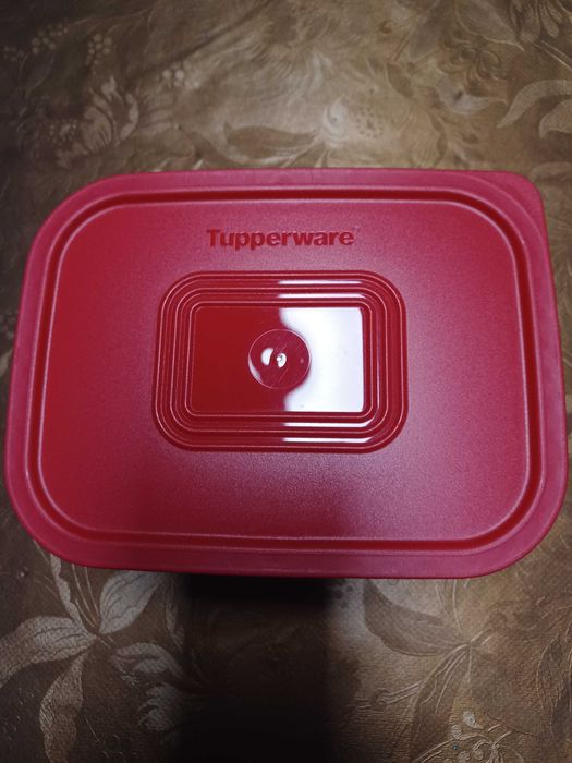 Caixa da Tupperware - Com estrelas de Natal - NOVA