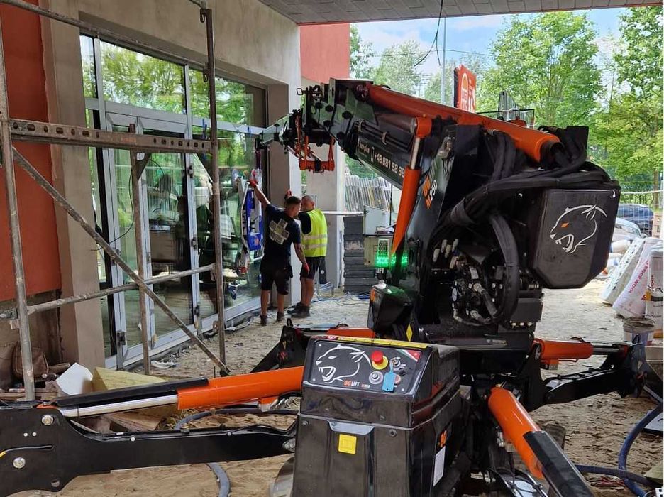 Wynajem mini żurawia BG LiftM250 z operatorem Szczecin Stargard Police