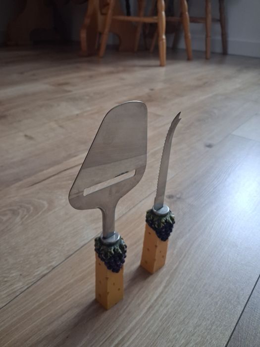 Akcesoria do krojenia sera