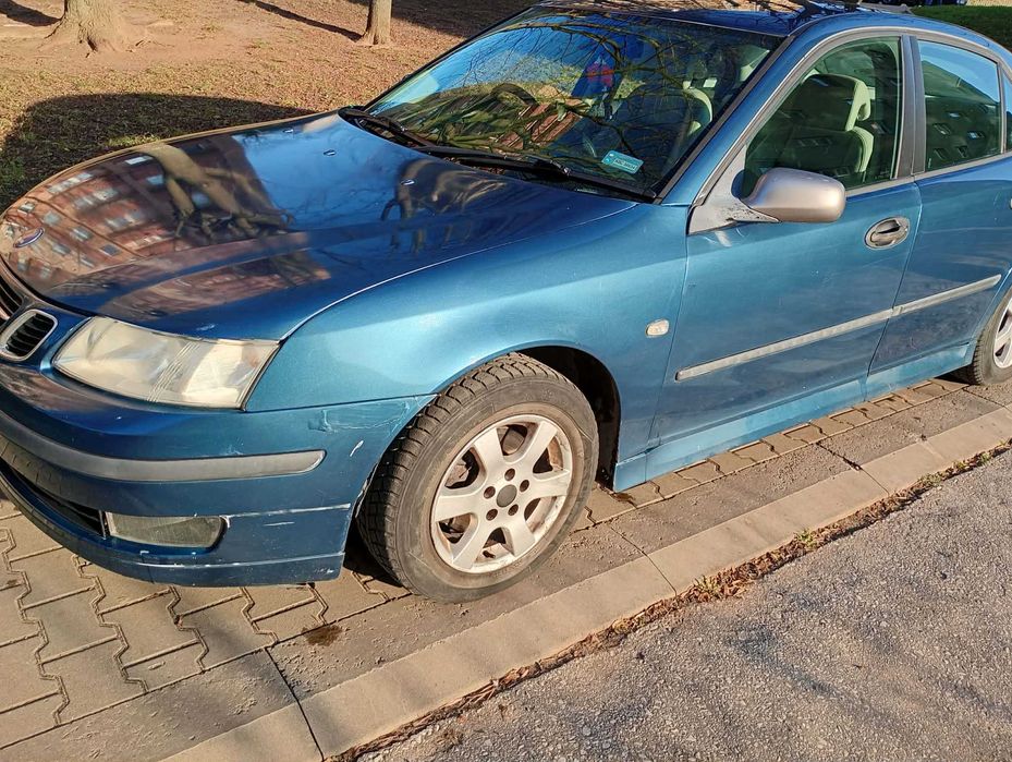 Sprzedam saab 9-3 anglik. Zarejetrowany w PL. Klima.