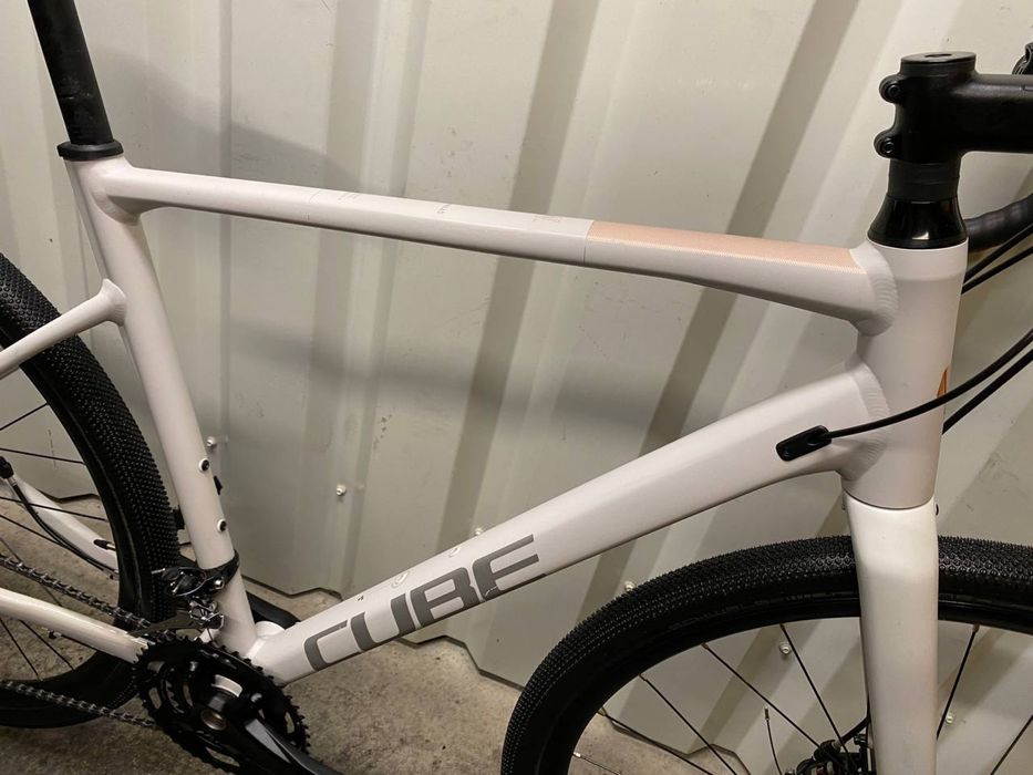 Акція Стан нового Дамський Гравійний М 28 GRX Cube Nuroad WS