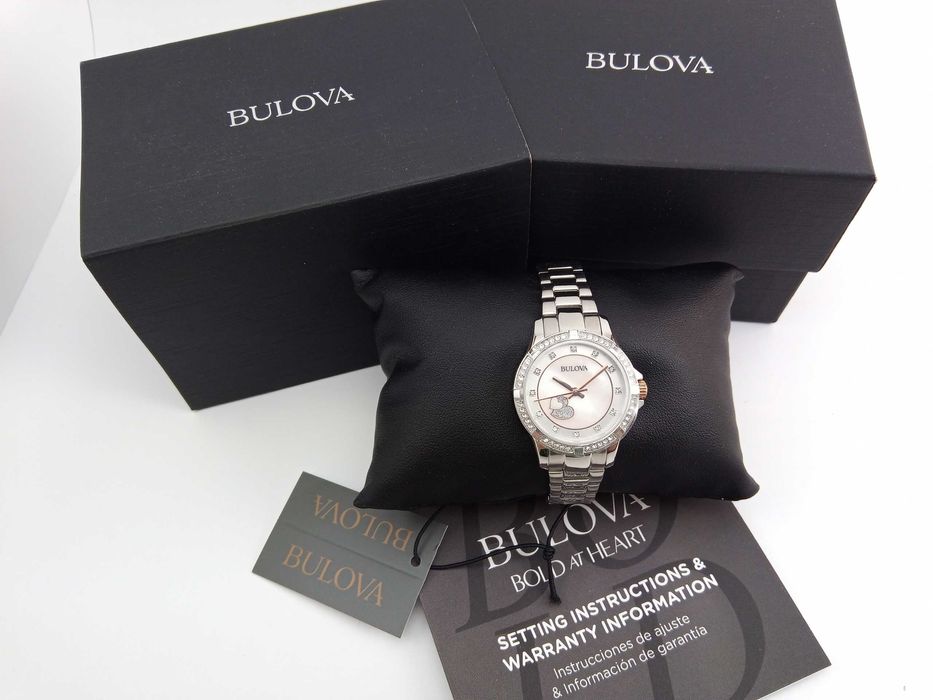 Женские часы Swarovski Bulova 98L232 сердце на перламутре циферблата