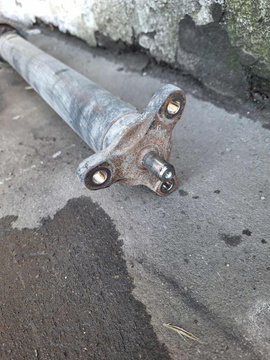 Wał napędowy BMW F21 2.0 diesel wał pędny F20