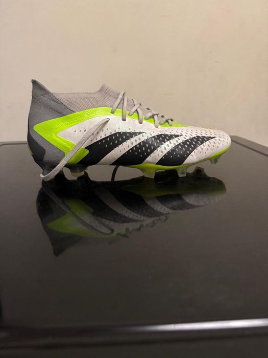 Chuteiras Adidas Predator FG Elite