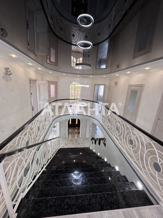 Гарний будинок в Чагрі