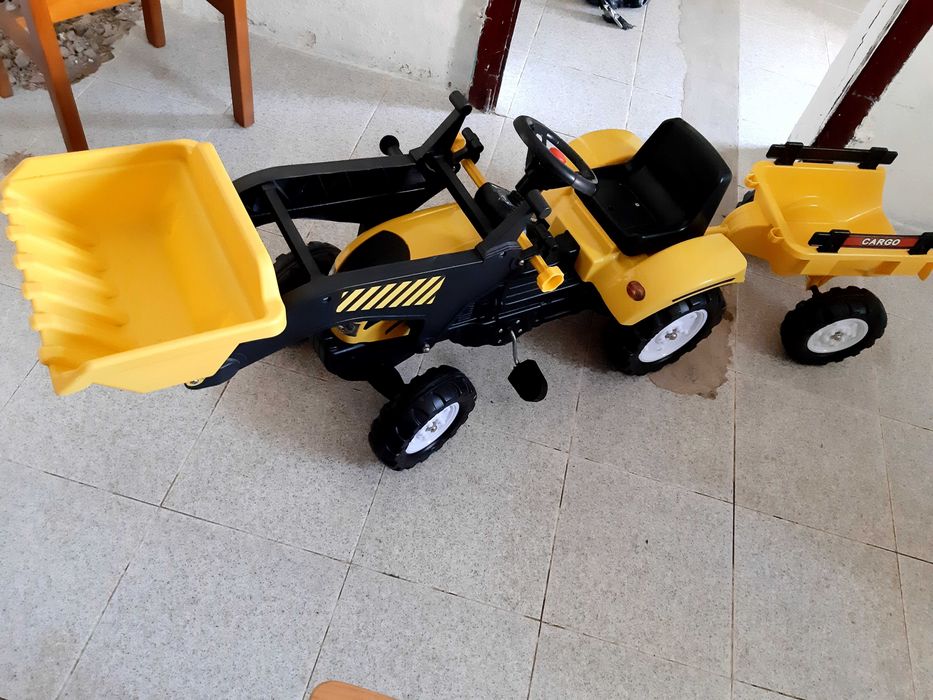Triciculo trator de criança