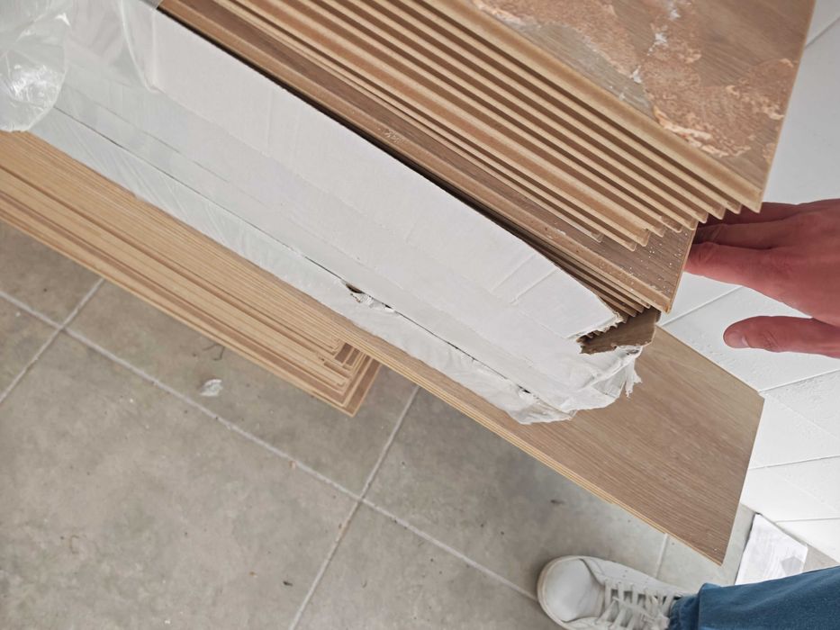 Chão Vinilico PVC novo + usado 30m2 Carvalho neutro AC5