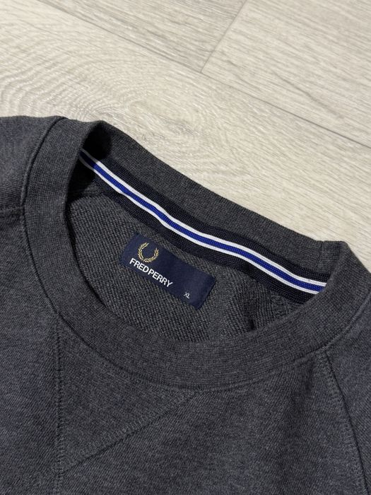 Світшот Fred Perry Розмір XL як новий