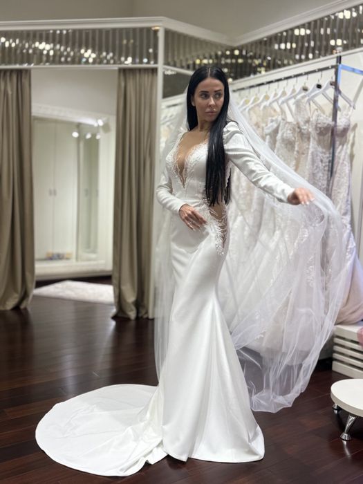 Дизайнерська весільна сукня !