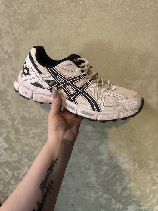 Чоловічі кросівки 42 розмір