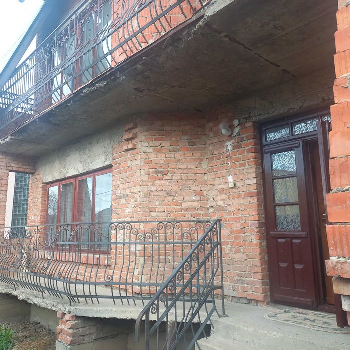 Продам цегляний будинок м.Самбір