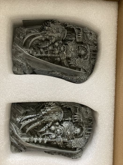 Herezja Horusa Horus Lupercal bookend warhammer podpórka pod książki