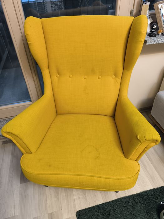 Fotel uszak IKEA STRANDMON Skiftebo żółty