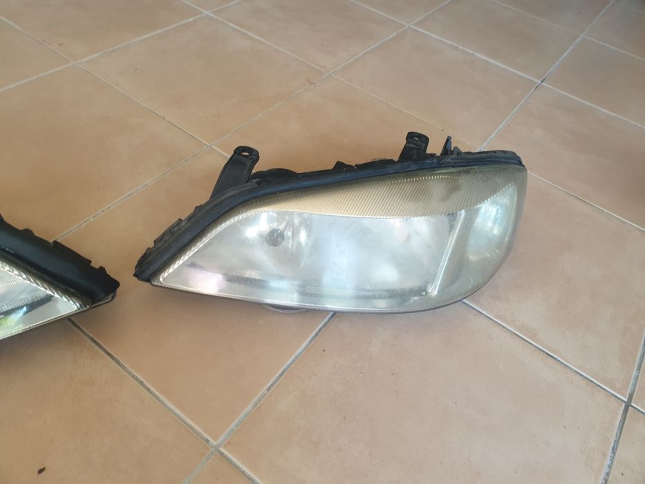 Faróis Opel Astra G 1999
