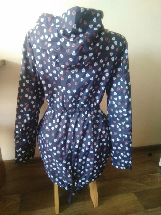 Продам новую ветровку