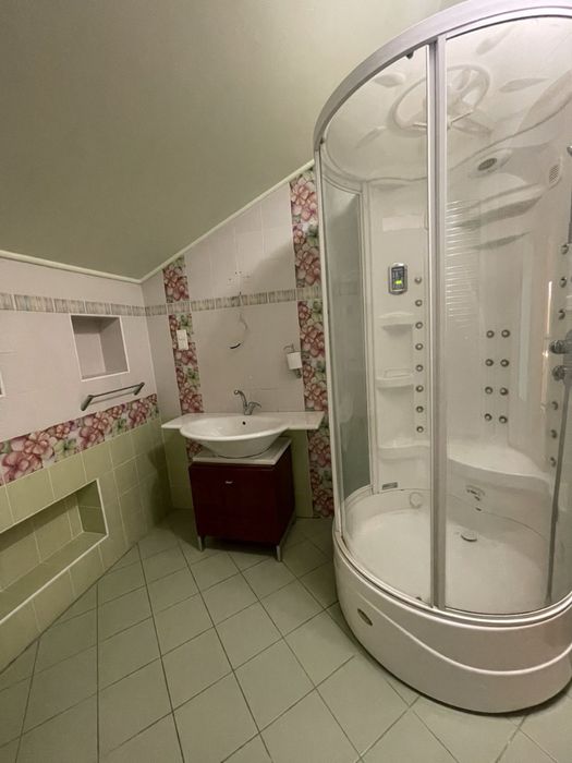 Продаж квартири в австрійському будинку франківський р-н