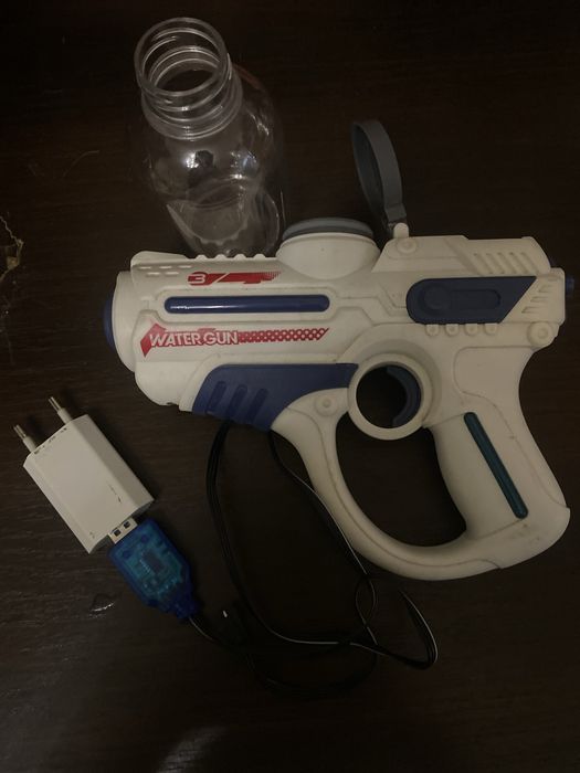 Продам водяной пистолет Water gun
