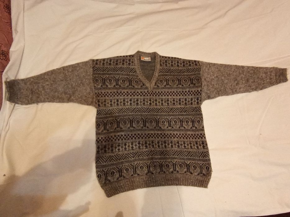 Чоловічий светр теплий