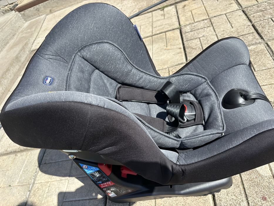 Автокрісло Chicco Cosmos, група 0+/1