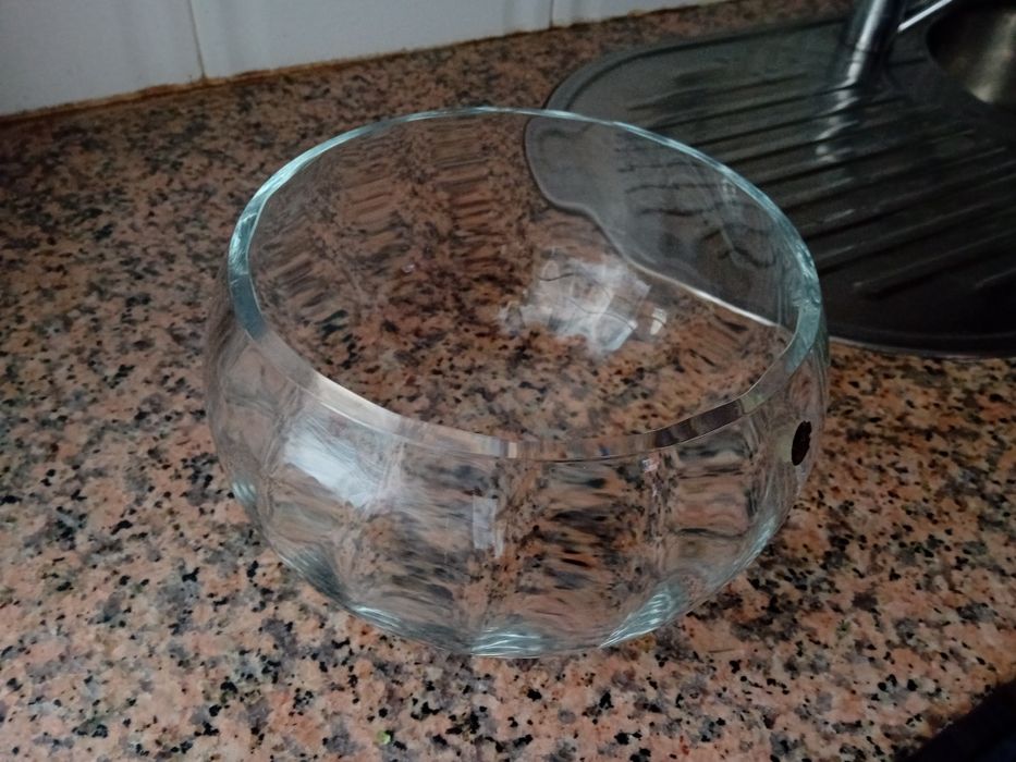 Saladeira em cristal.