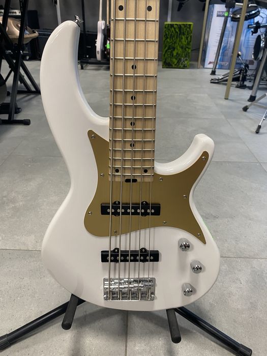 Gitara basowa Aria Pro ||