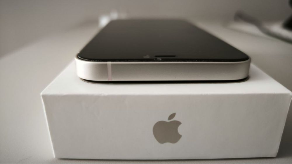 Продаю Iphone 12