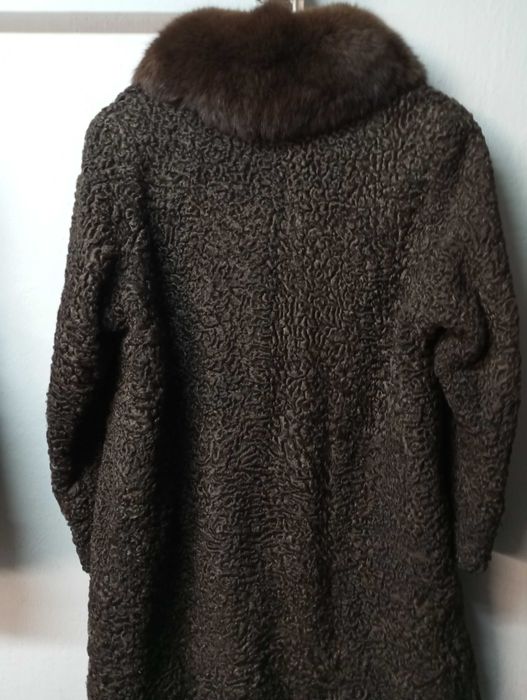 Nowe futro z karakułów