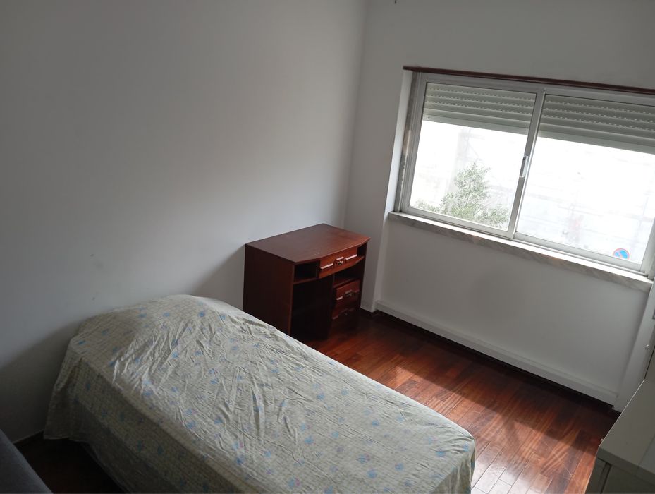 Quarto para arrendar