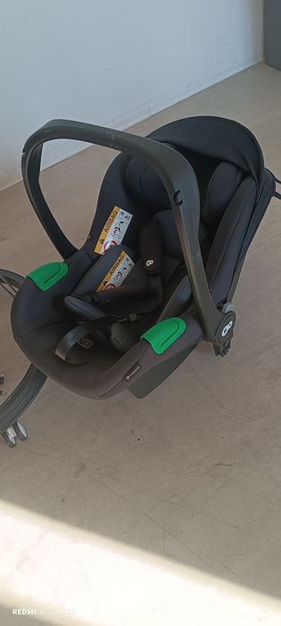 Продам нове автокрісло