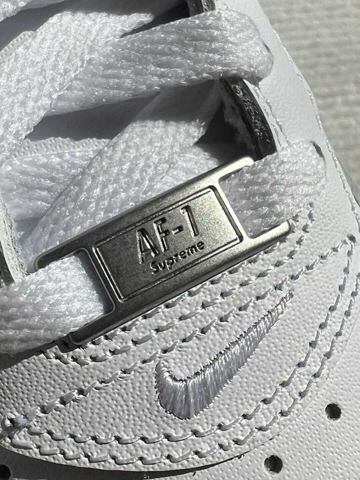 Nike Air Force 1 Low Supreme Biały r.41