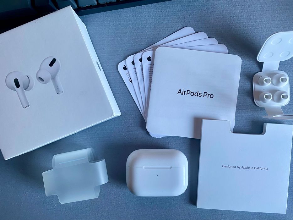 Słuchawki Apple AirPods Pro z etui ładującym MagSafe