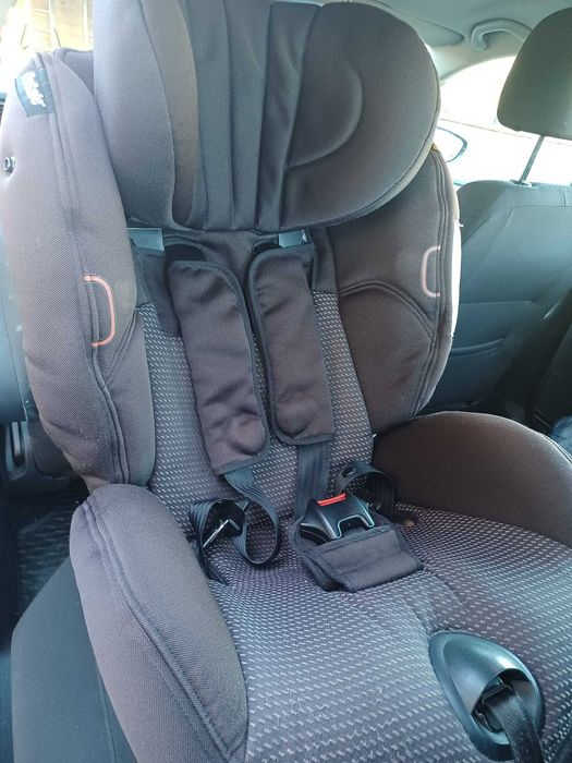 Fotelik samochodowy  BESAFE IZI KID I-SIZE X2 0-18KG.