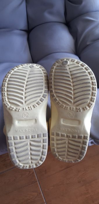 Crocs 28/29 amarelos