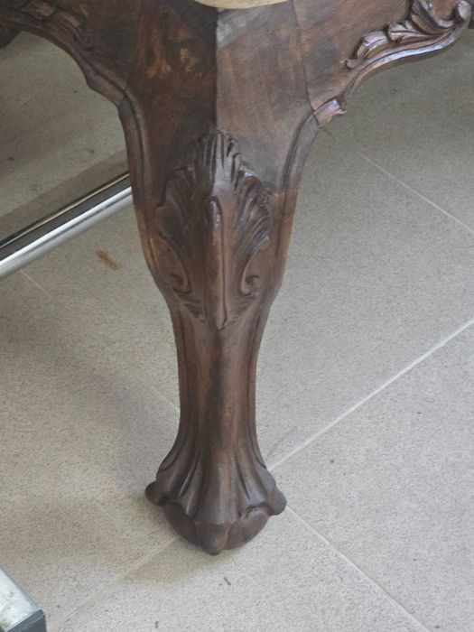 Mesa de centro com pedra marmore
