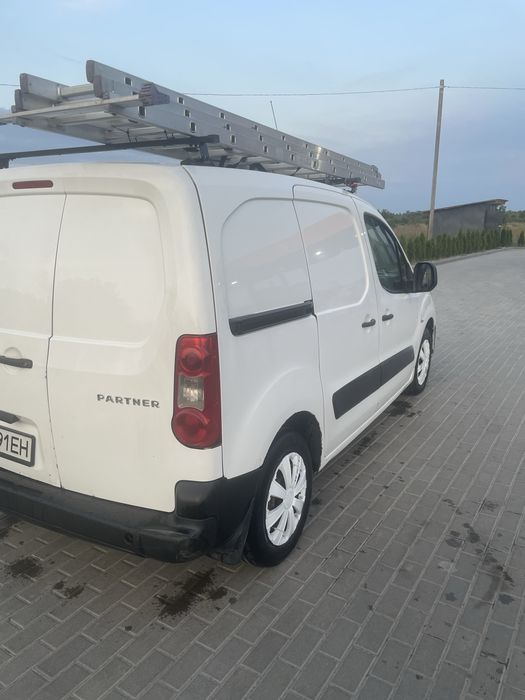 PEUGEOT partner 2012