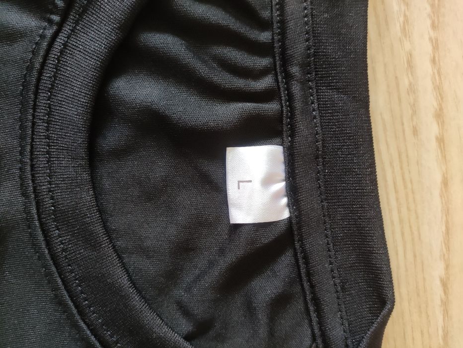 Super podkoszulek z aplikacją