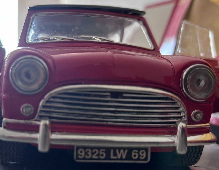 Austin Mini Cooper S 4402 (1995) MAJORETTE, escala 1:18