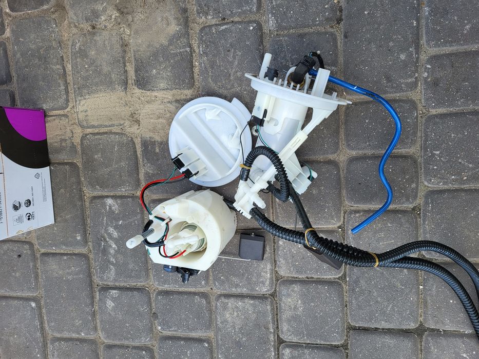 Pompka paliwa w zbiornik kia sorento 2 fl 2.4gdi 2012r