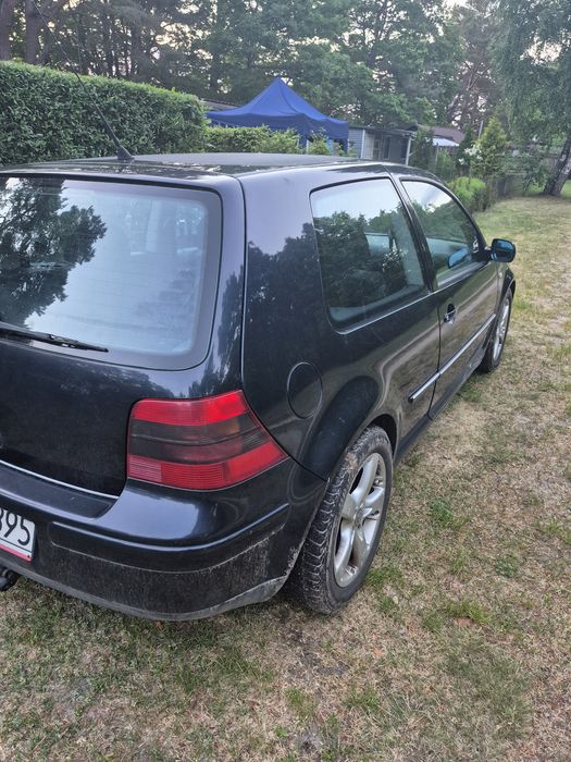 Golf 2.0l 115km 2001 rok.