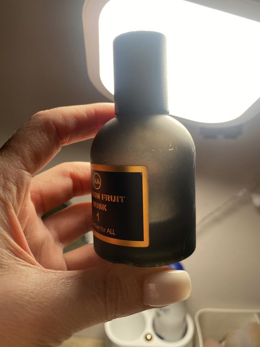 Парфуми нішеві від українського бренду Amazing Aroma