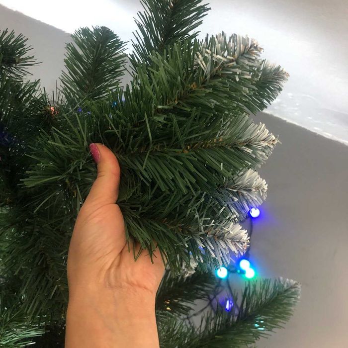 Штучна ялинка зелена з білими кінчиками всі розміри елка исскуственная