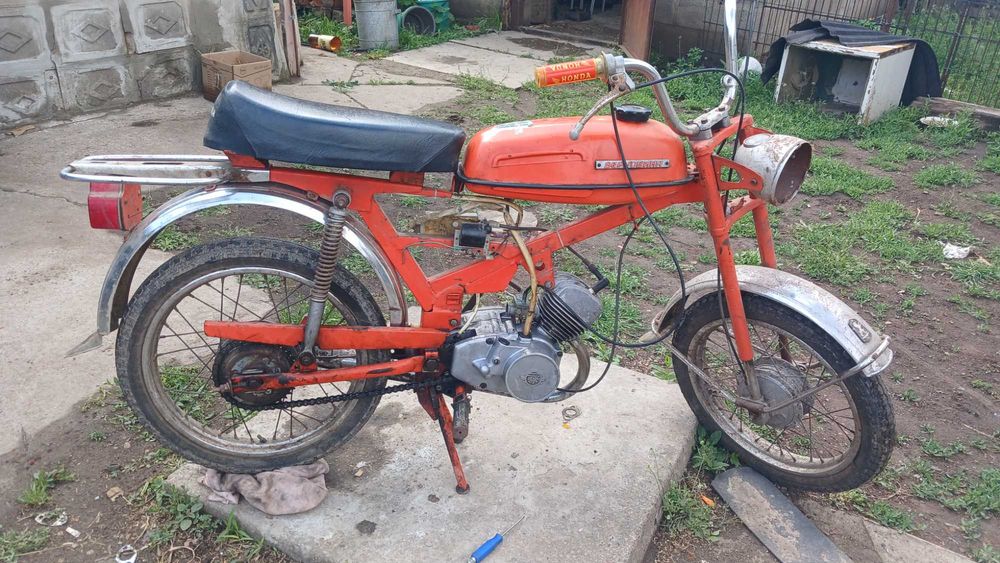Продам мопед Верховина5