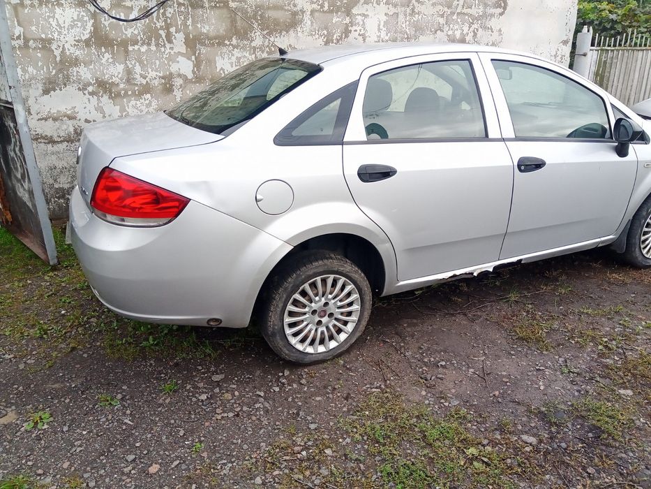 Fiat Linea 2010 рік