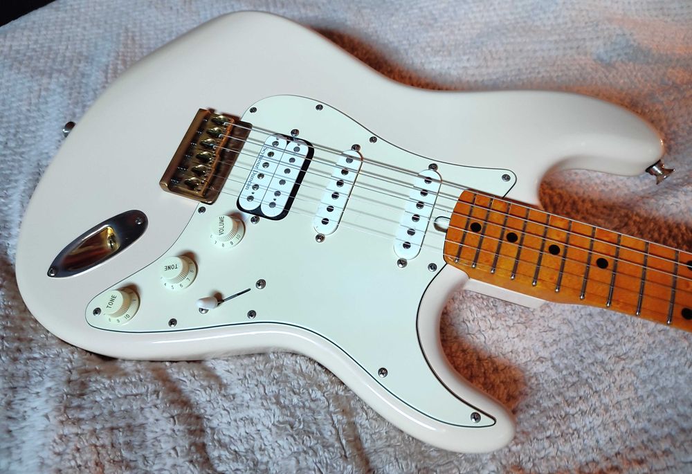 Fender Stratocaster - pickupy Tom Anderson/Seymour Duncan