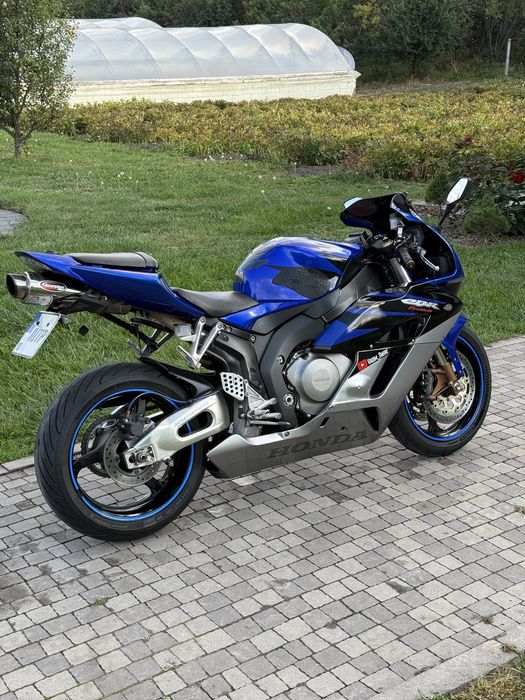 Honda CBR1000RR 2005
